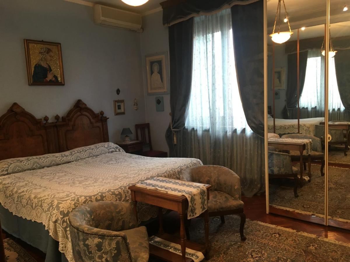 B&B Les Fleurettes Lomazzo Eksteriør billede